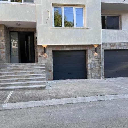 Rhodope Escape - Modern 1br With Balcony & Free Parking